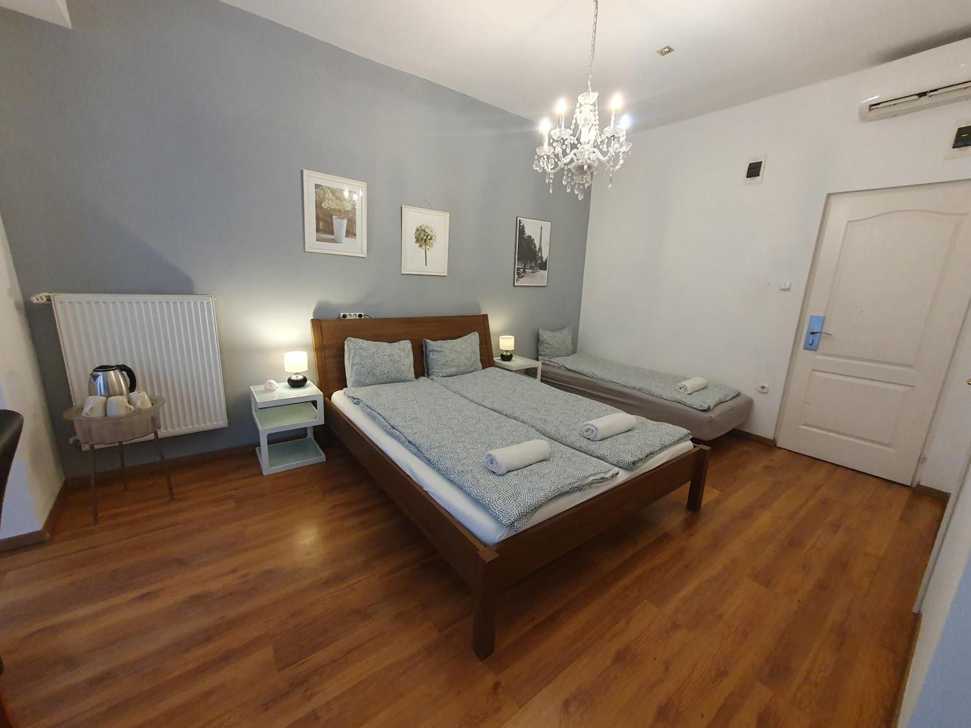 Elegancia Residence Будапеща Стая снимка